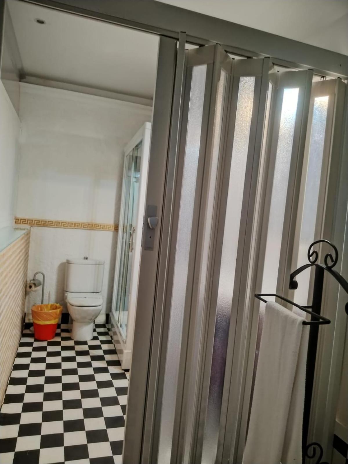 منزل الضيف نافالكارنيرو  في Tu Mansion المظهر الخارجي الصورة